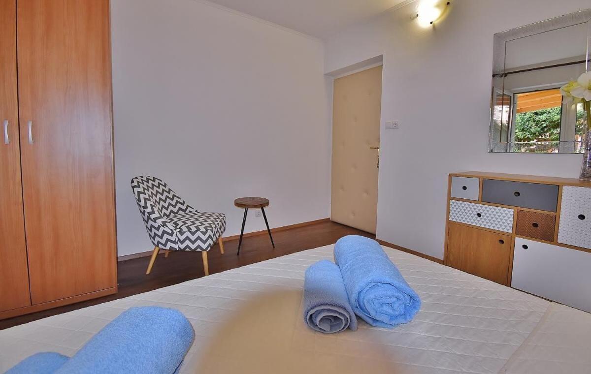Apartments Ruzica Banjol Ngoại thất bức ảnh
